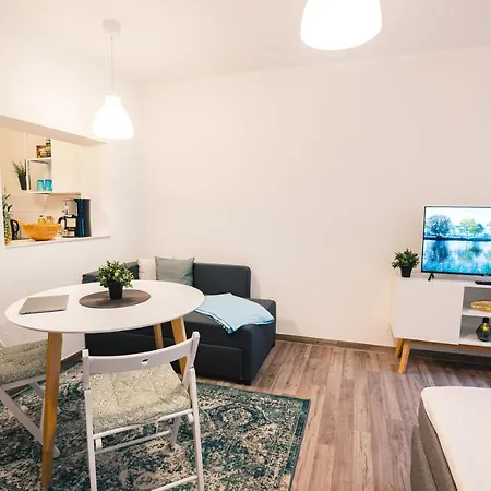 Maria - Zentrum Neu Renoviert Apartamento